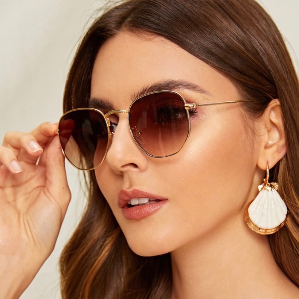Round sunglasses